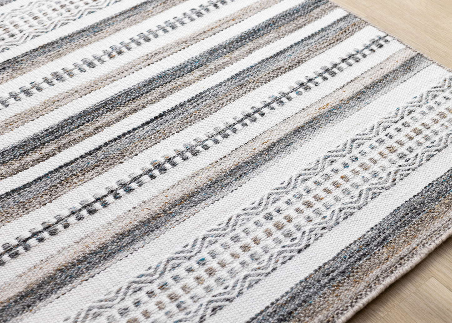 Tribal Southwestern White Area Rug