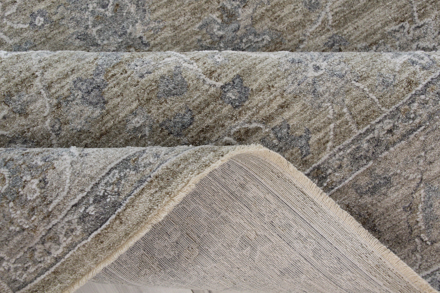 Safiya Floral Medallion Traditional Gold and Beige Indoor Rug