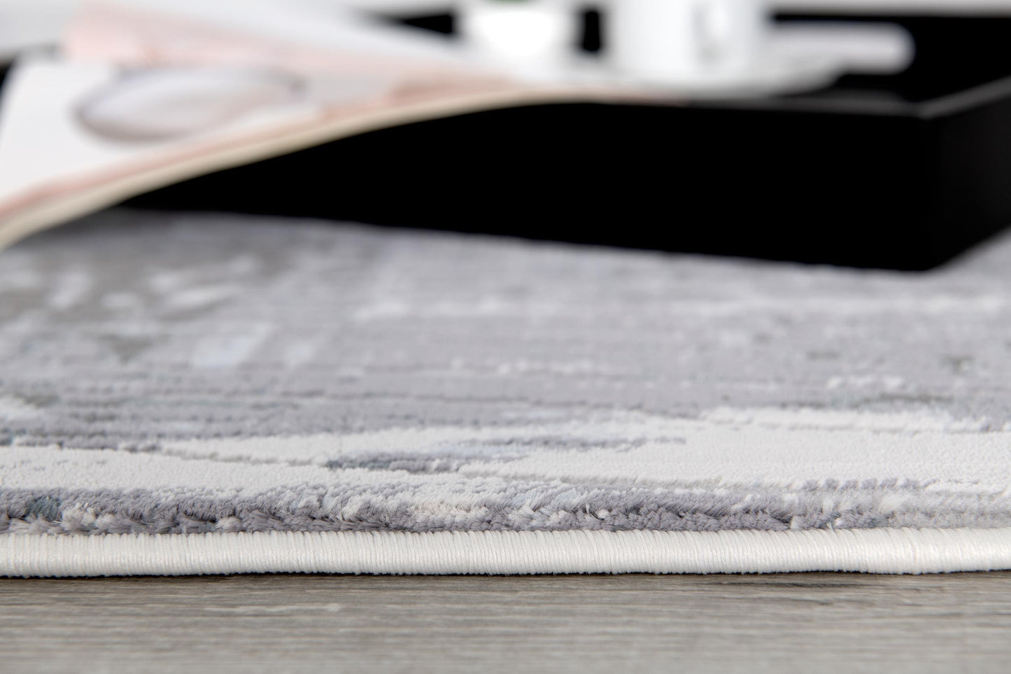 Nyra Abstract Contemporary Grey and Blue Indoor Rug