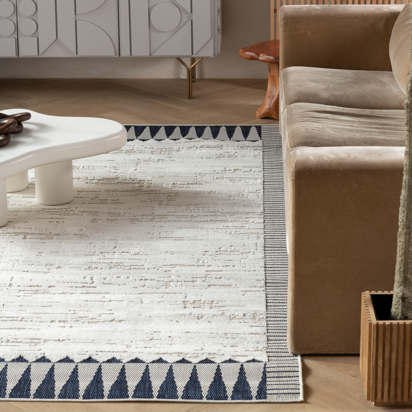 Selva Geometric Contemporary Cream and Blue Indoor Rug
