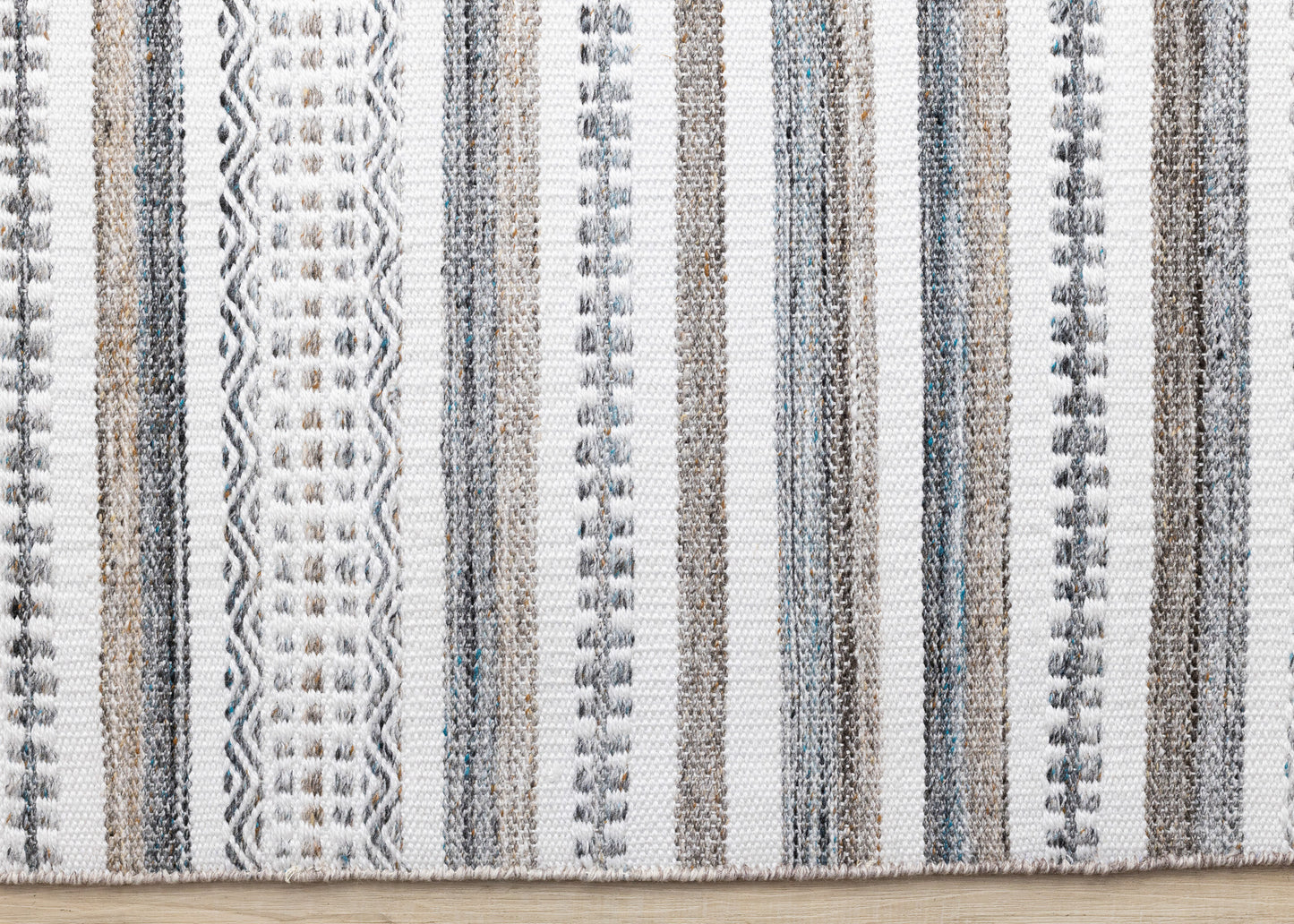 Tribal Southwestern White Area Rug