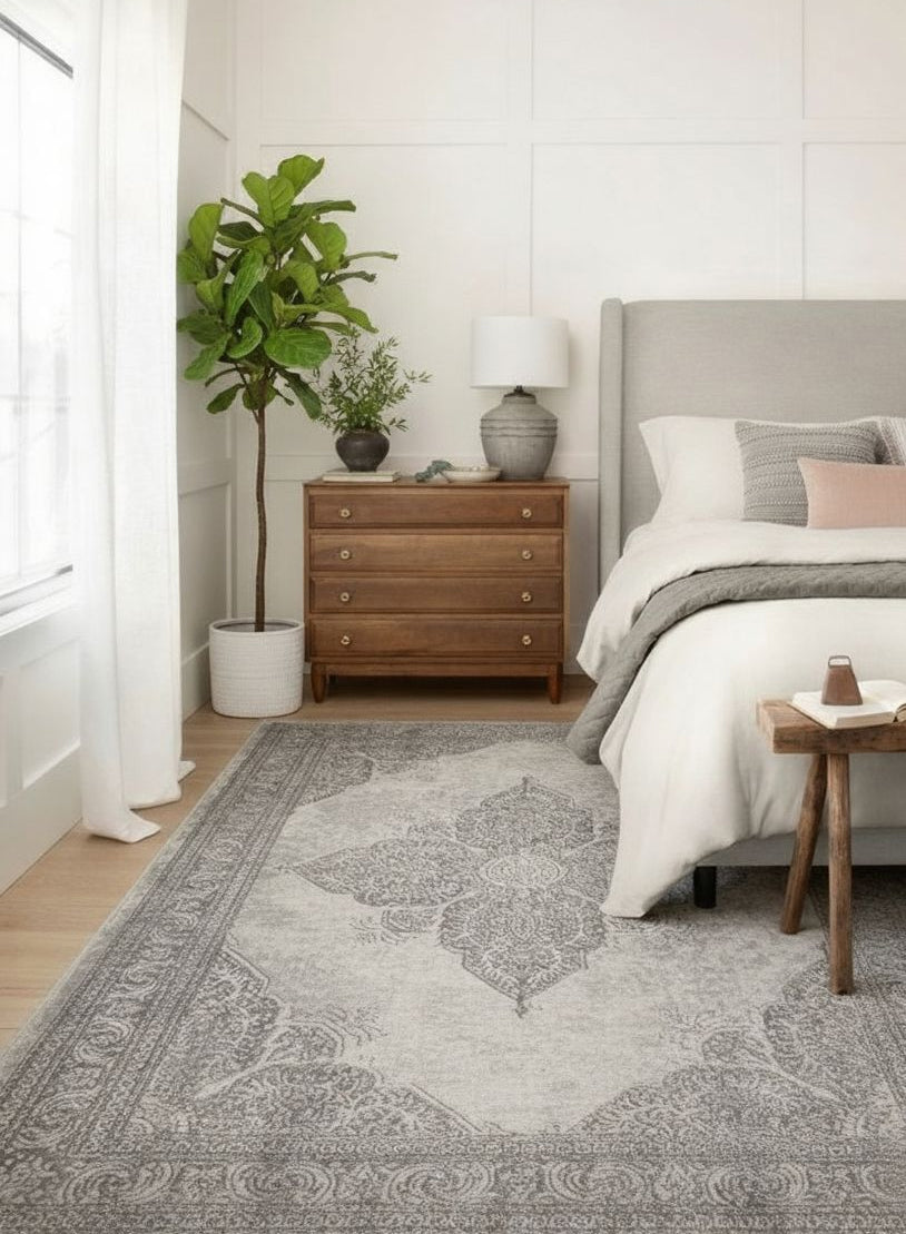 Soraya Medallion Floral Grey Indoor Rug