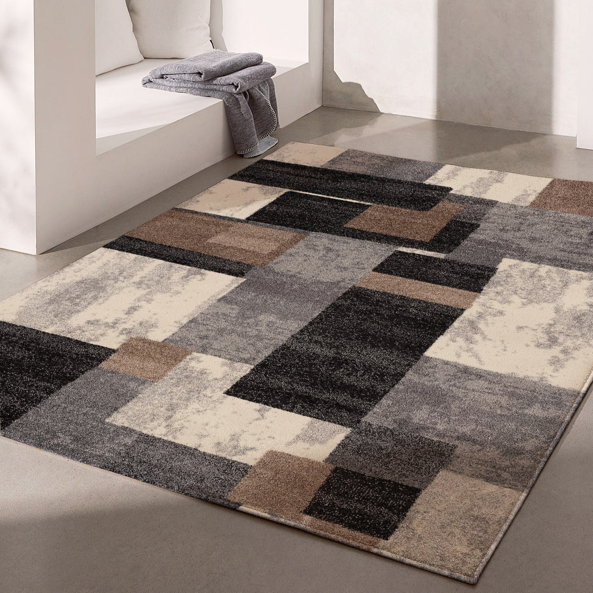 Tapis noir contemporain géométrique Nova