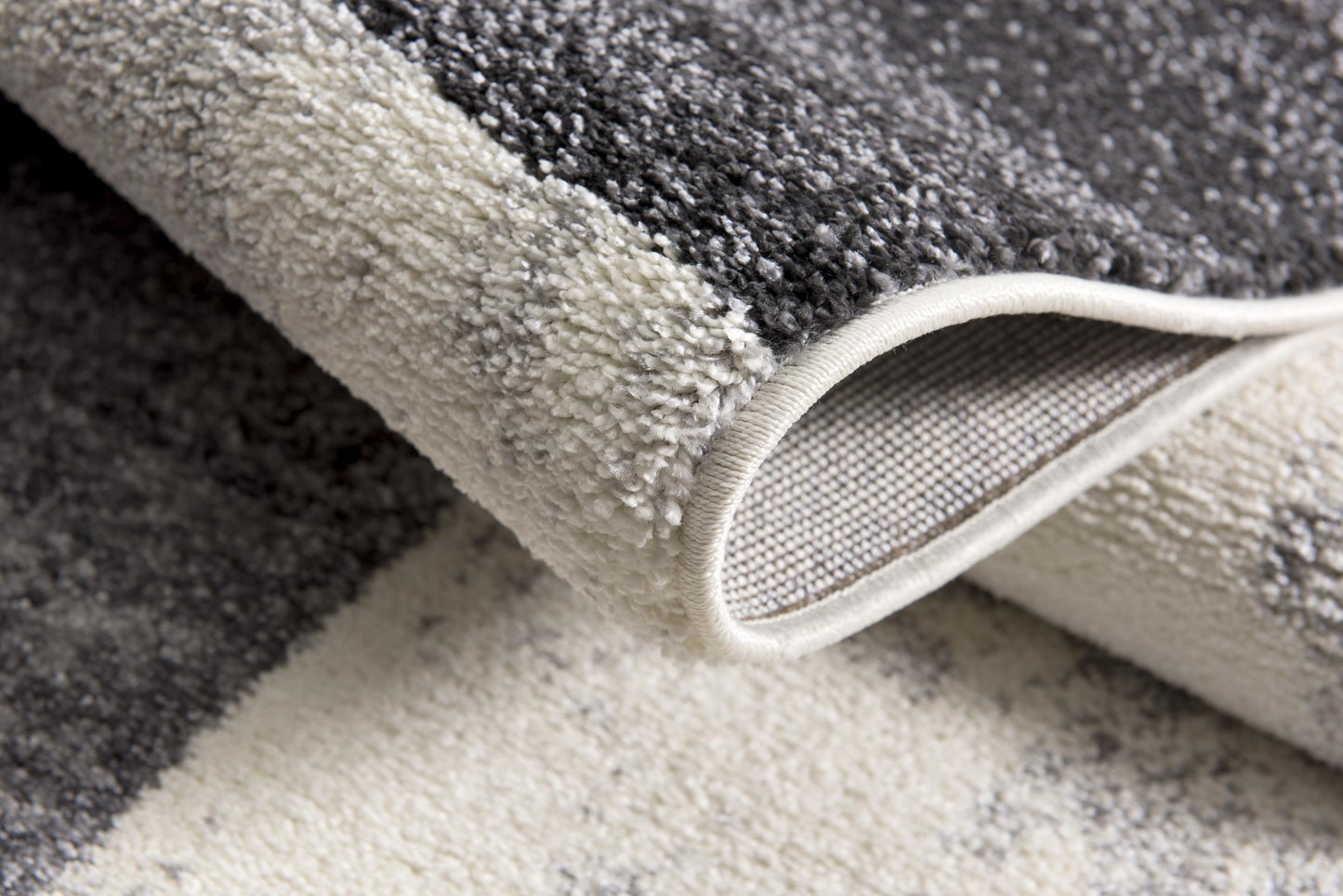 Mira Geometric Contemporary Black and Brown Indoor Rug