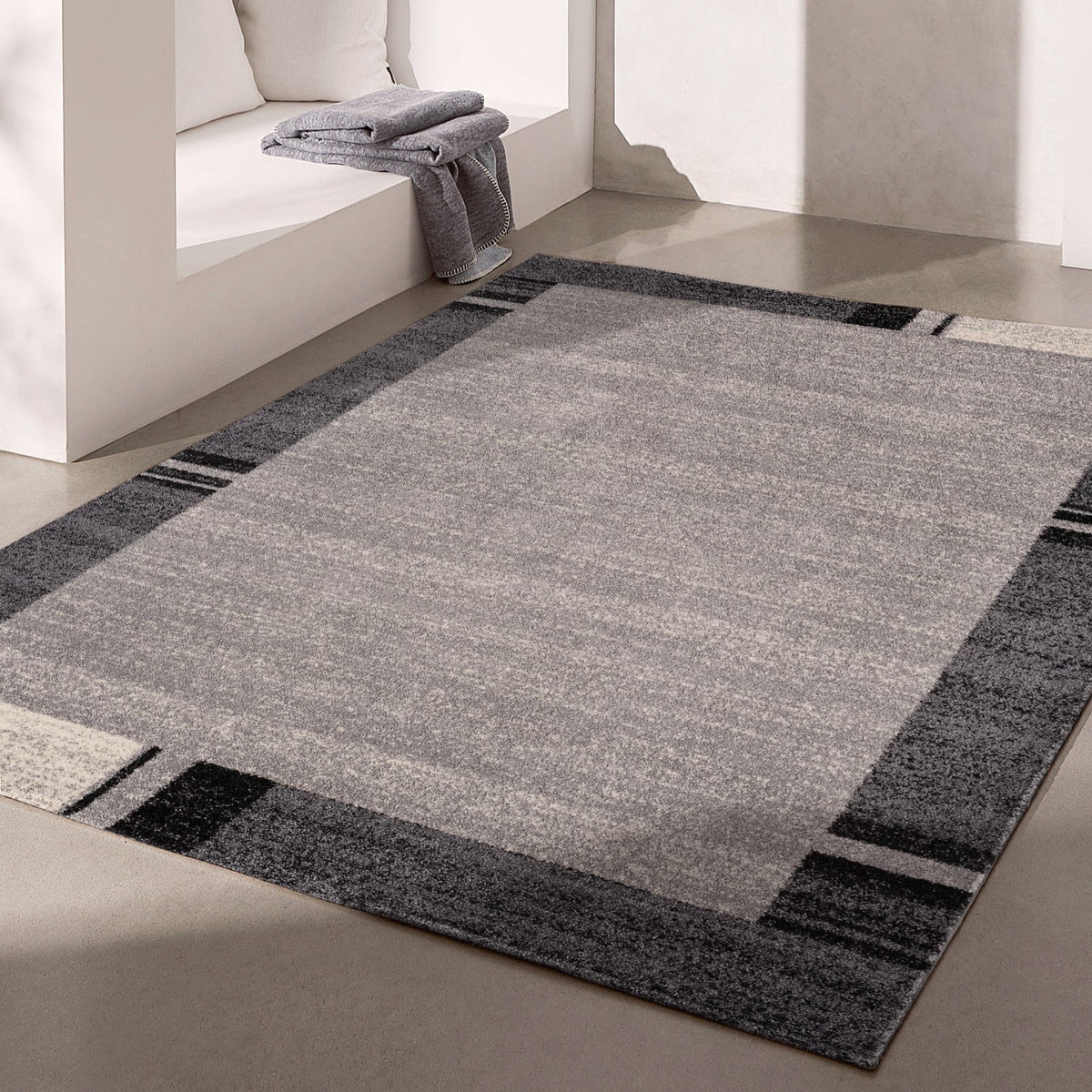 Tapis gris contemporain géométrique Nova
