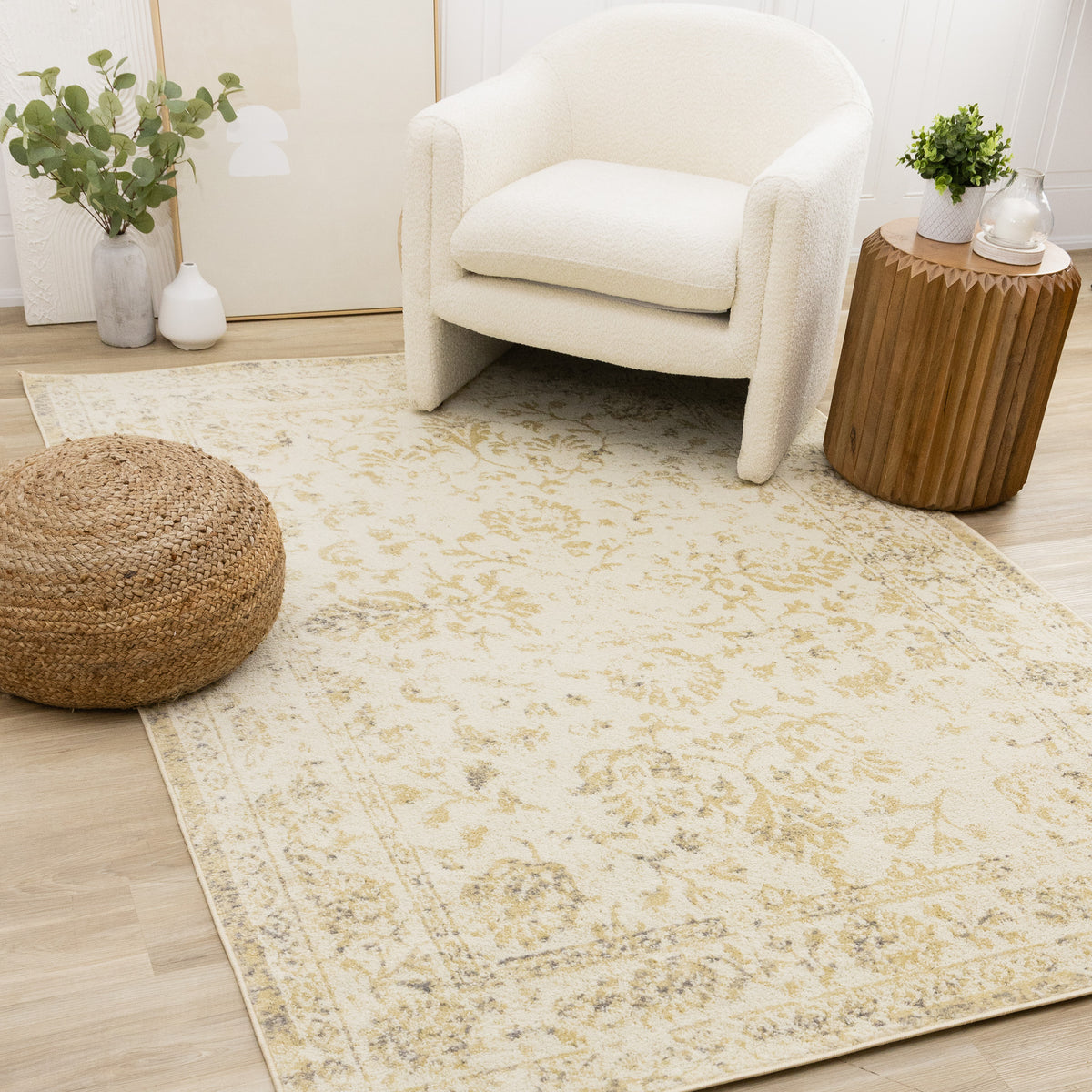 Tapis classique traditionnel crème