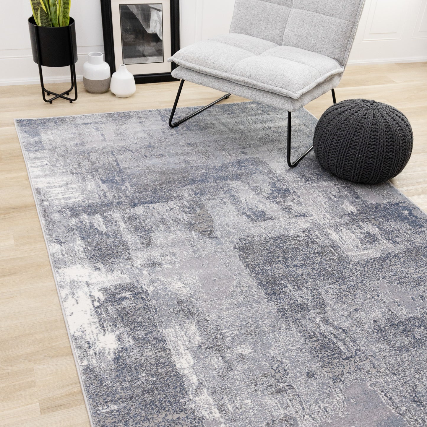 Contemporary Distressed Grey Area Rug