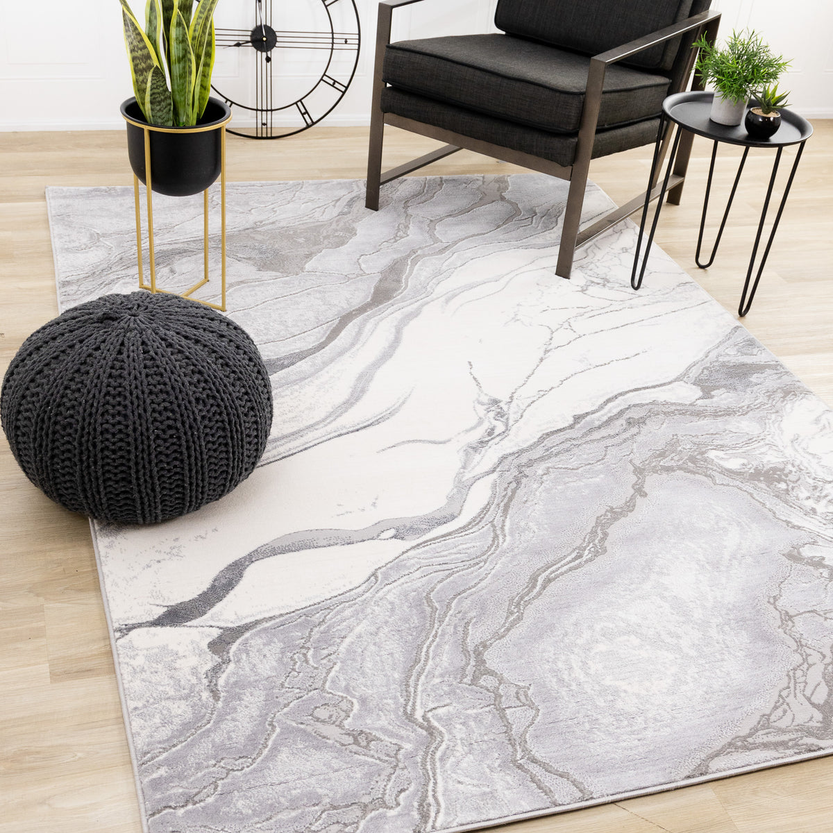 Tapis contemporain organique gris