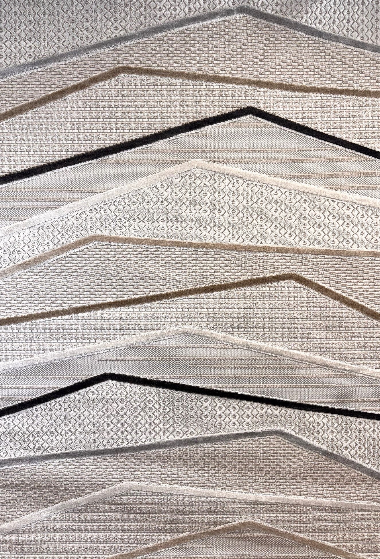 Elysia Chevron Comtemporary Beige and Grey Indoor Rug