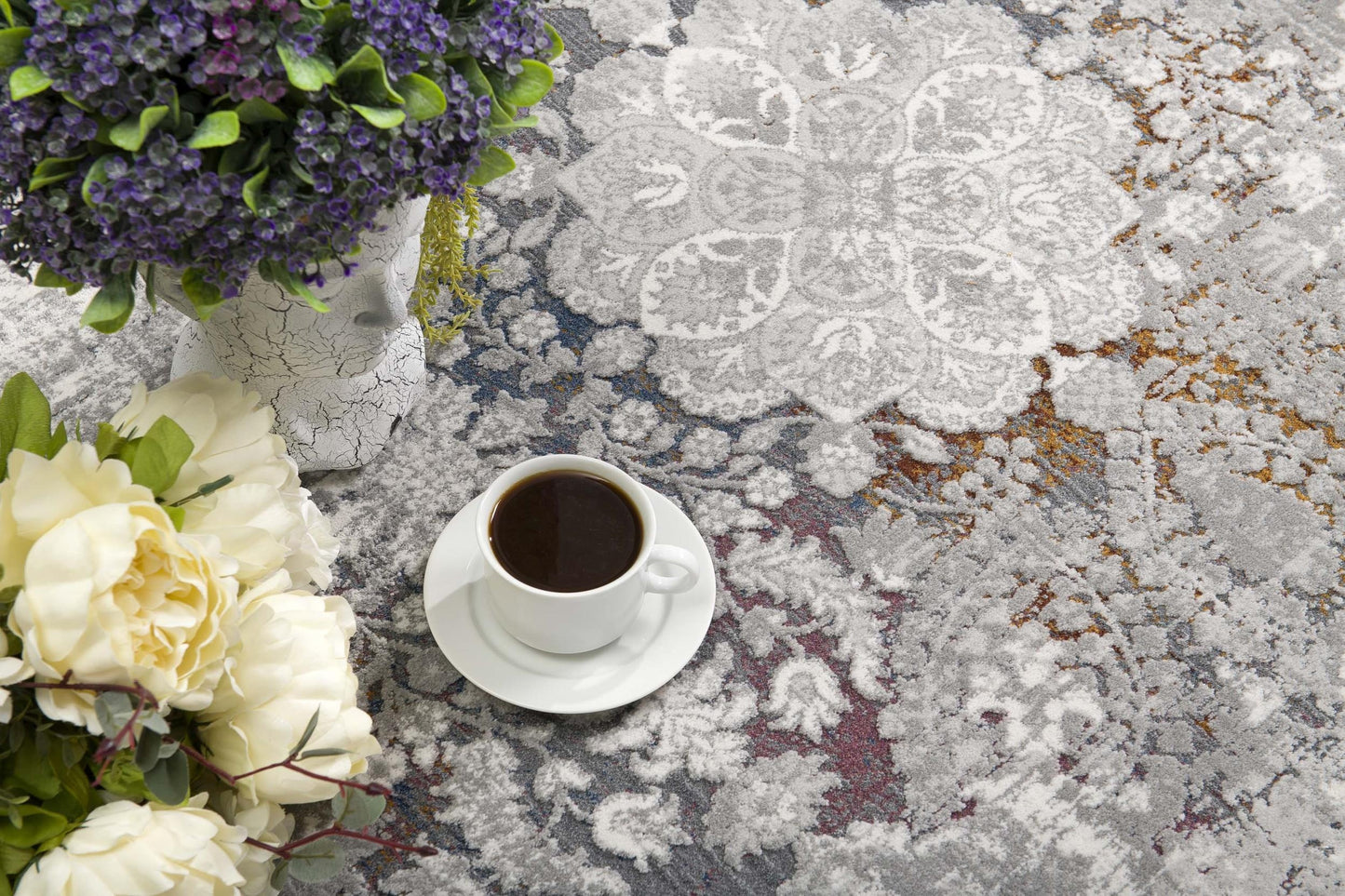 Seren Distressed Medallion Comtemporary Grey and Beige Indoor Rug