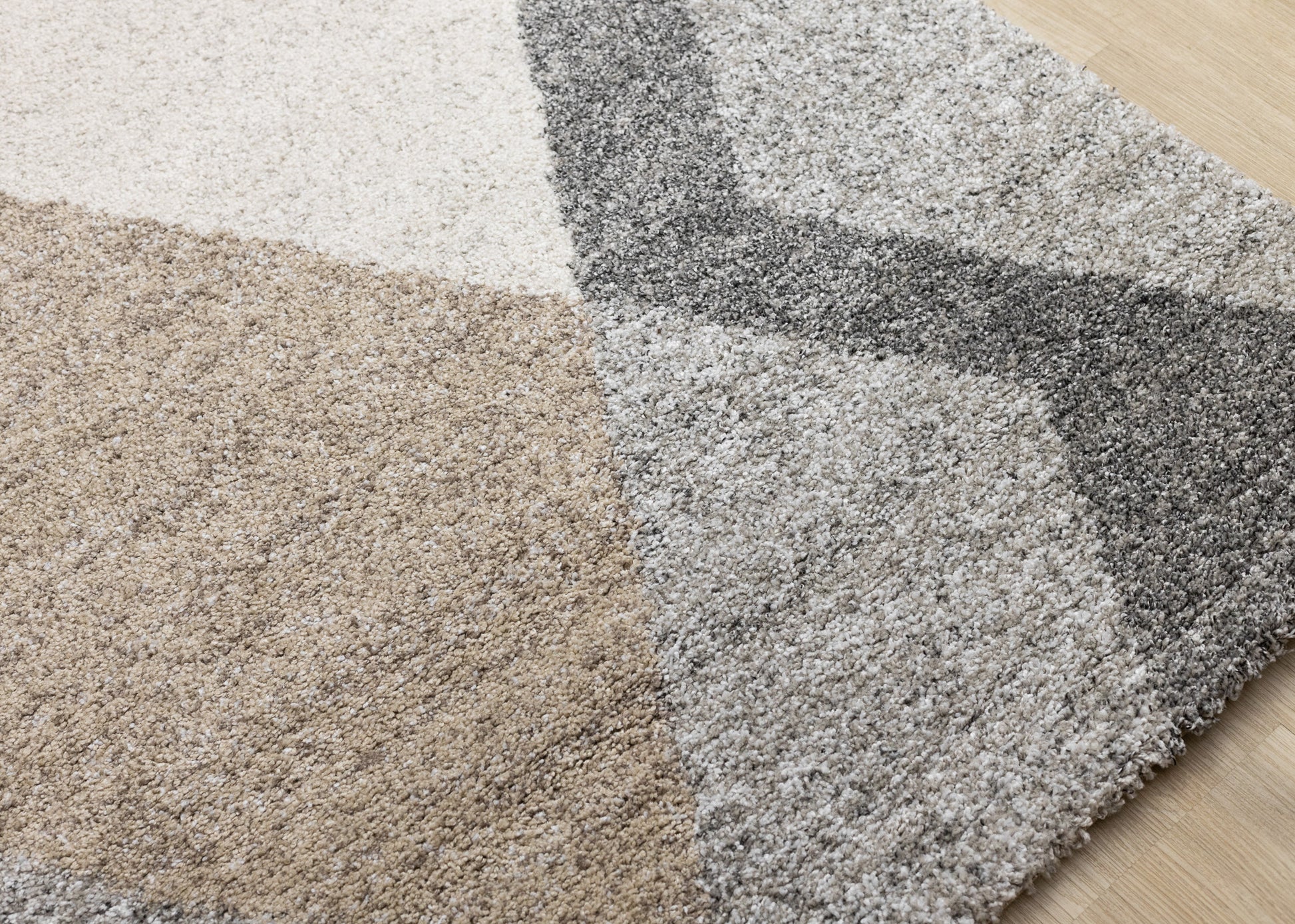 Contemporary Geometric Grey Area Rug-4