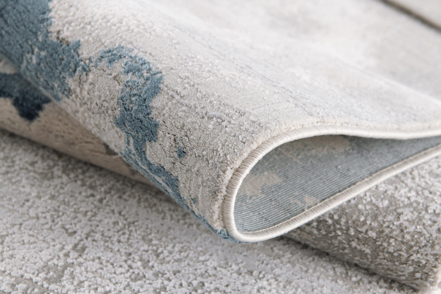 Kumo Abstract Cloud Contemporary Blue and Grey Indoor Rug