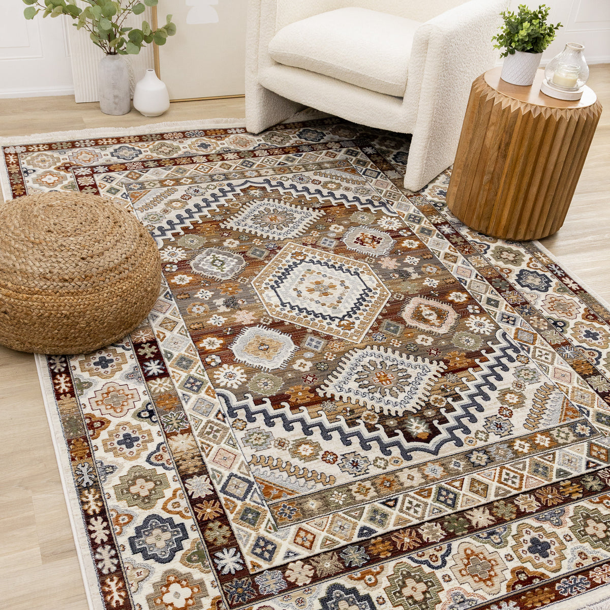 Tapis classique traditionnel à bordure crème