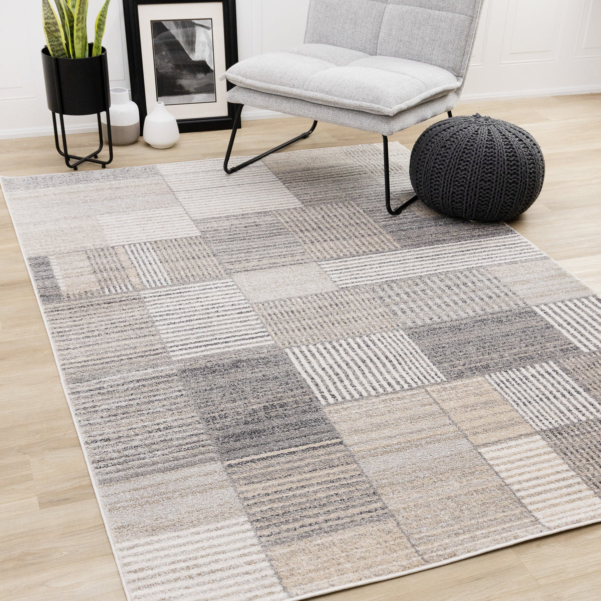 Tapis contemporain gris géométrique vieilli