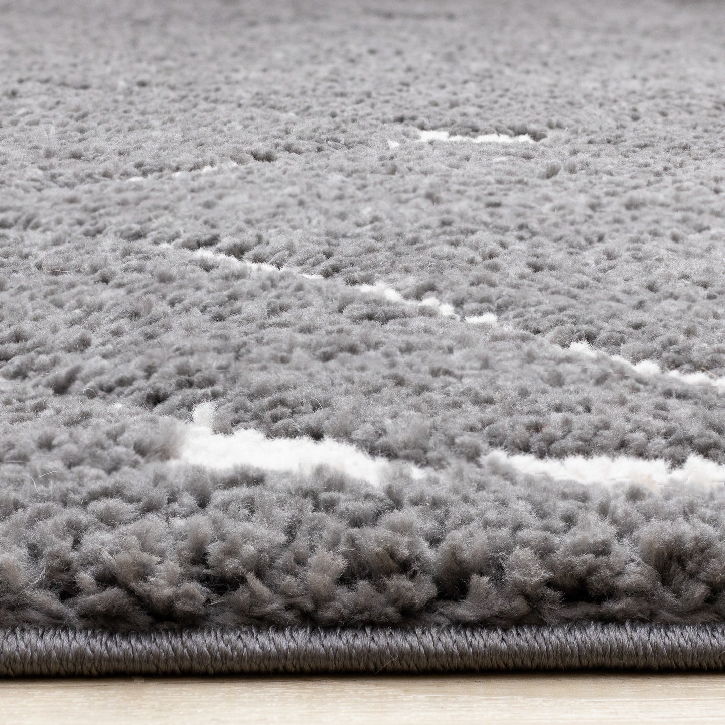 Contemporary Trellis Grey Area Rug