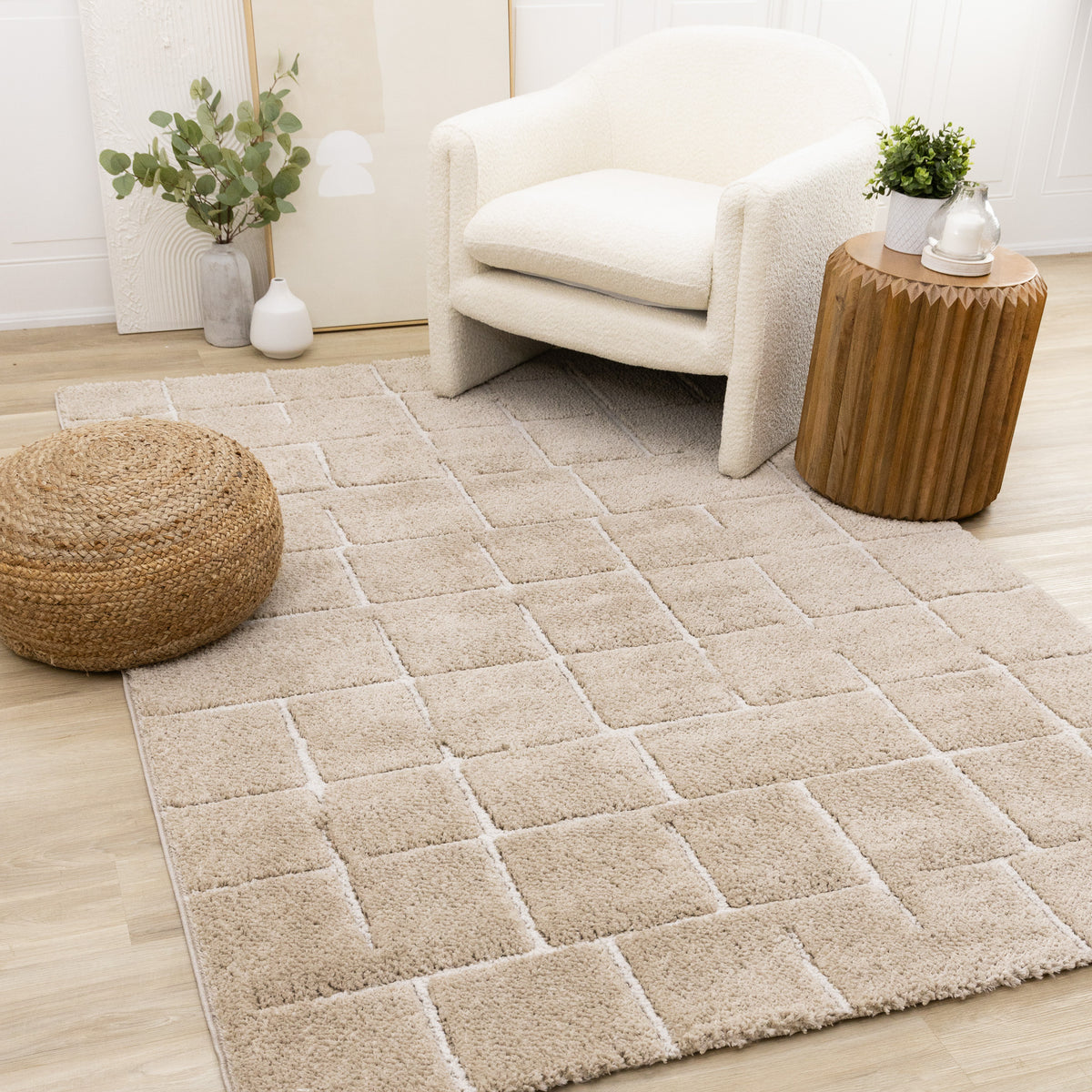 Tapis gris à rayures contemporaines