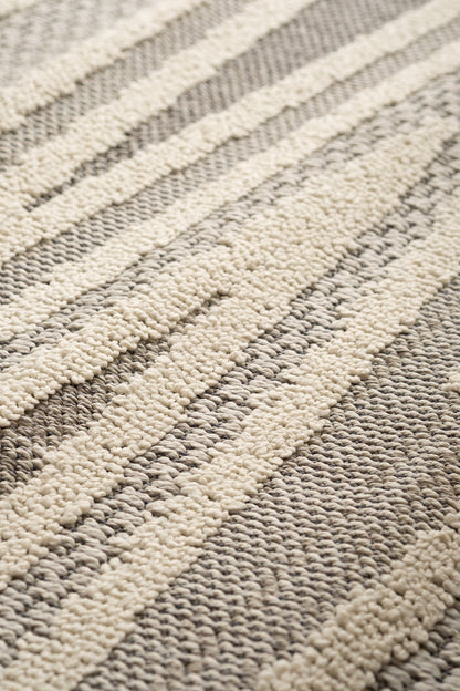 Tenzin Chevron Contemporary Grey and Beige Indoor Rug