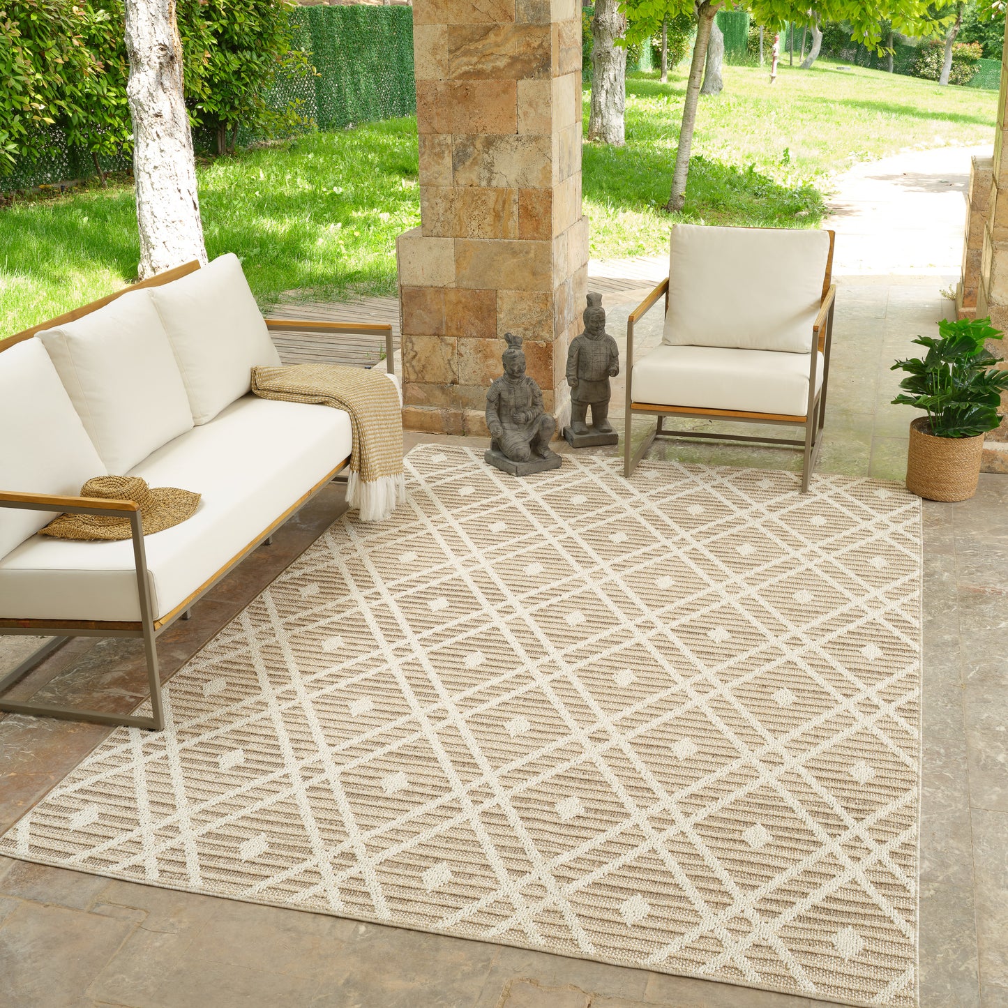Sela Trellis Transitional Brown and Cream Indoor Rug
