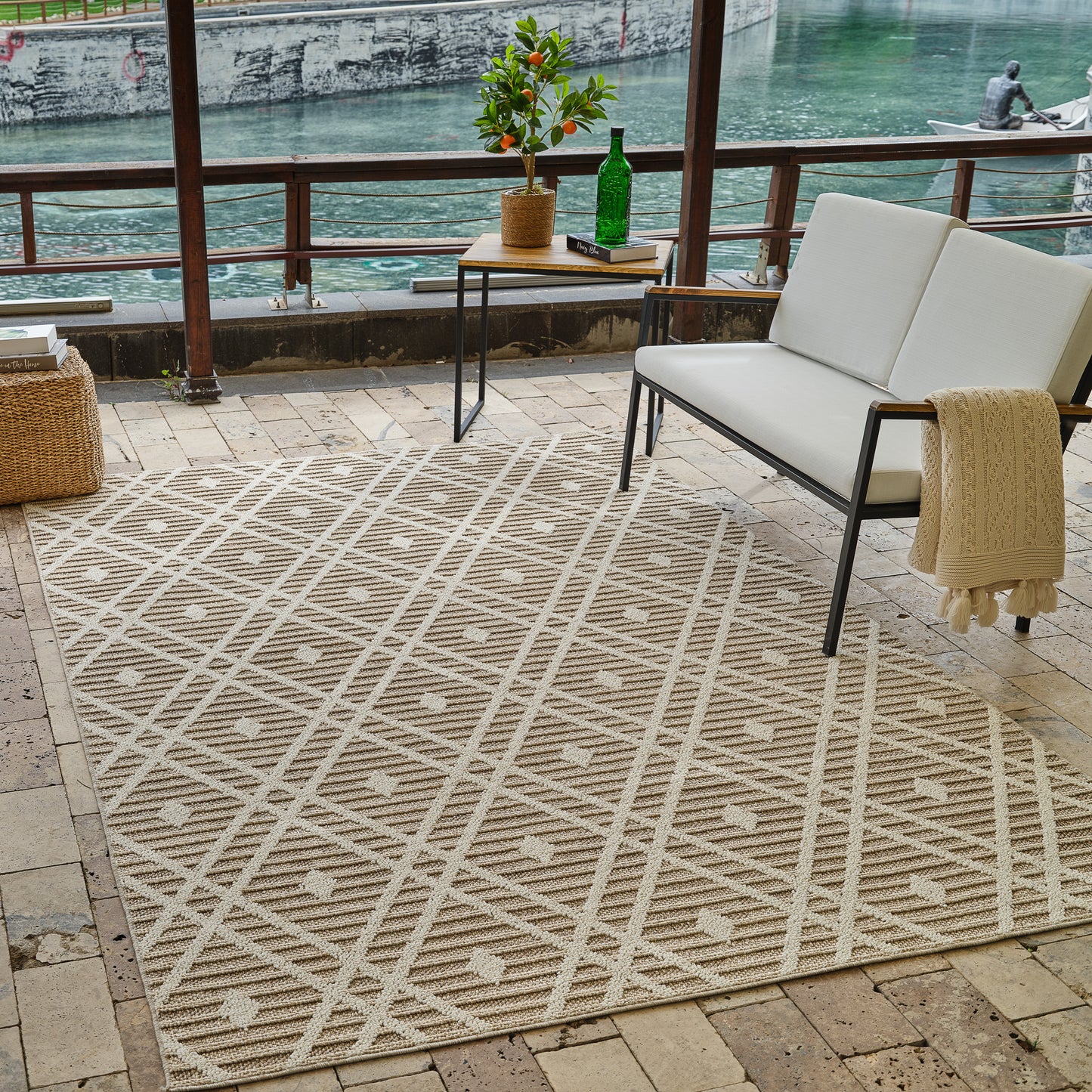 Sela Trellis Transitional Brown and Cream Indoor Rug