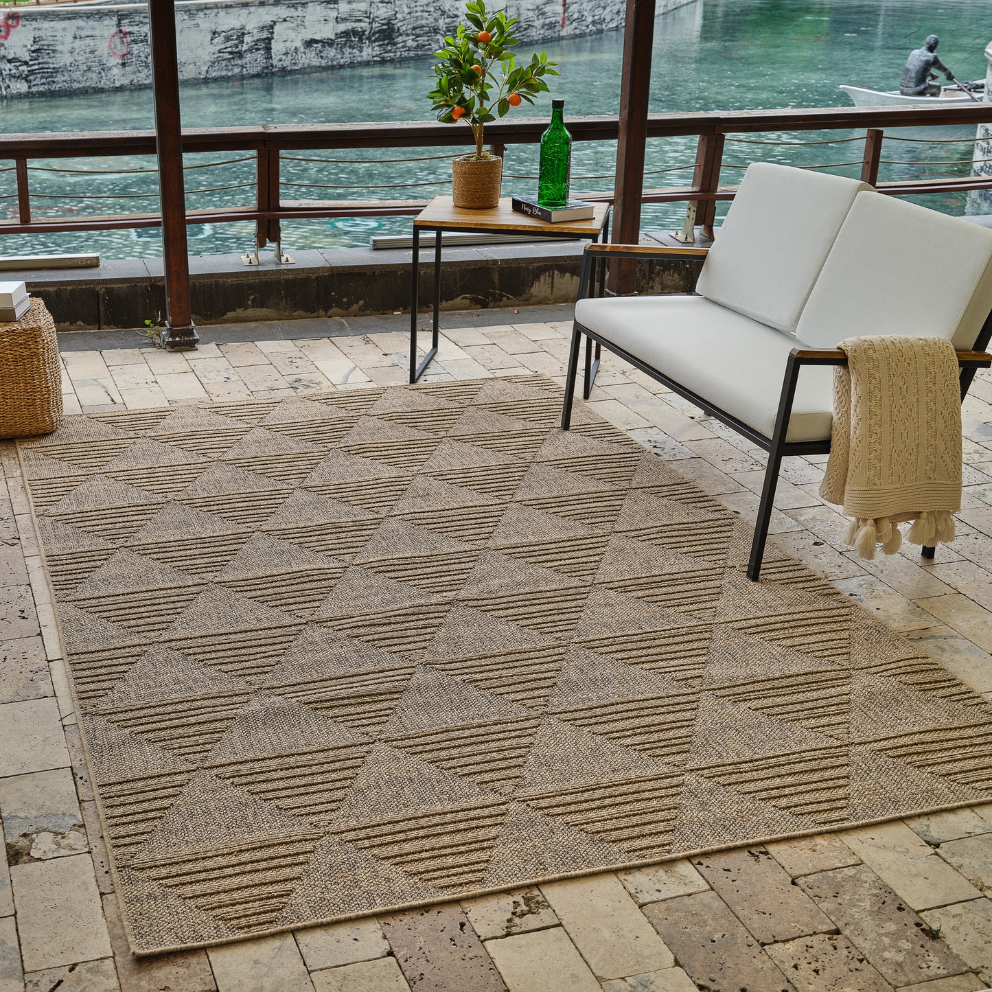 Afaq Geometric Contemporary Brown and Beige Indoor Rug