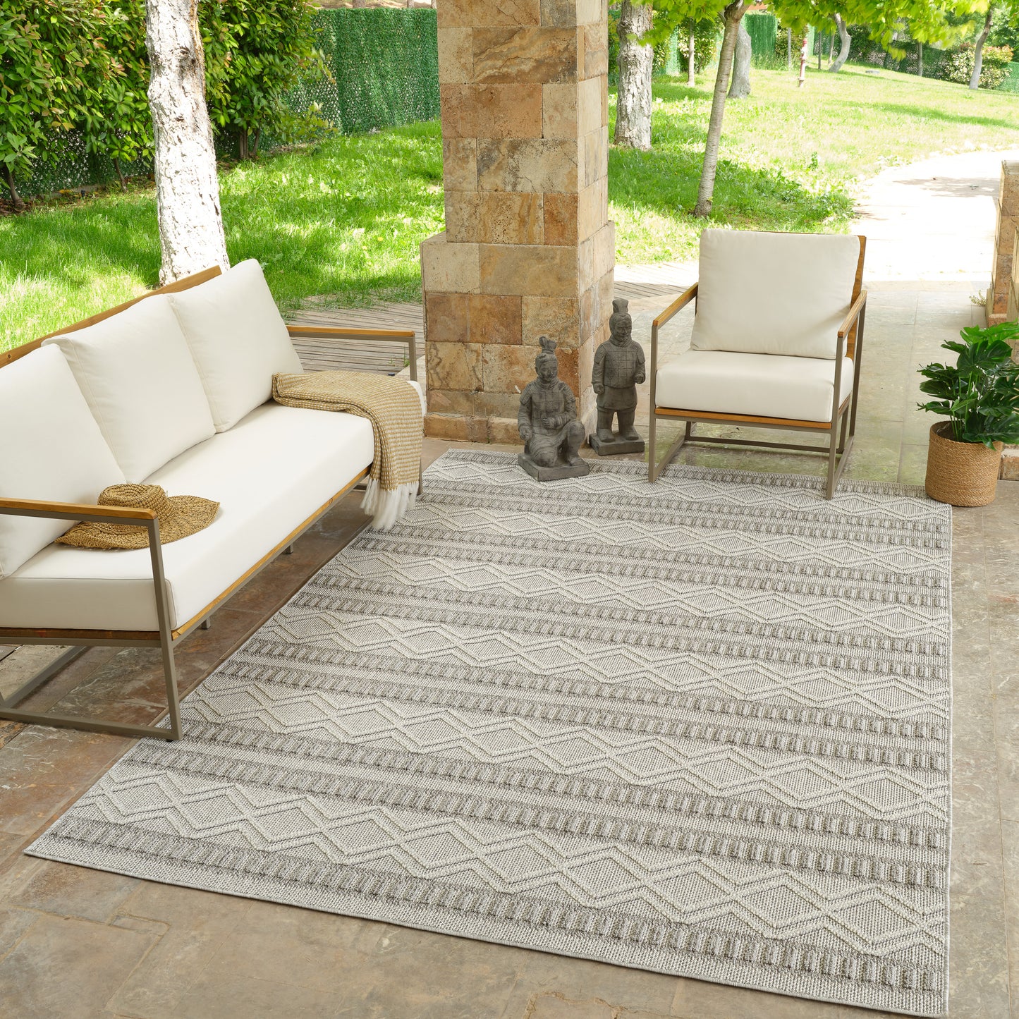 Arvid Chevron Contemporary Grey and Beige Indoor Rug