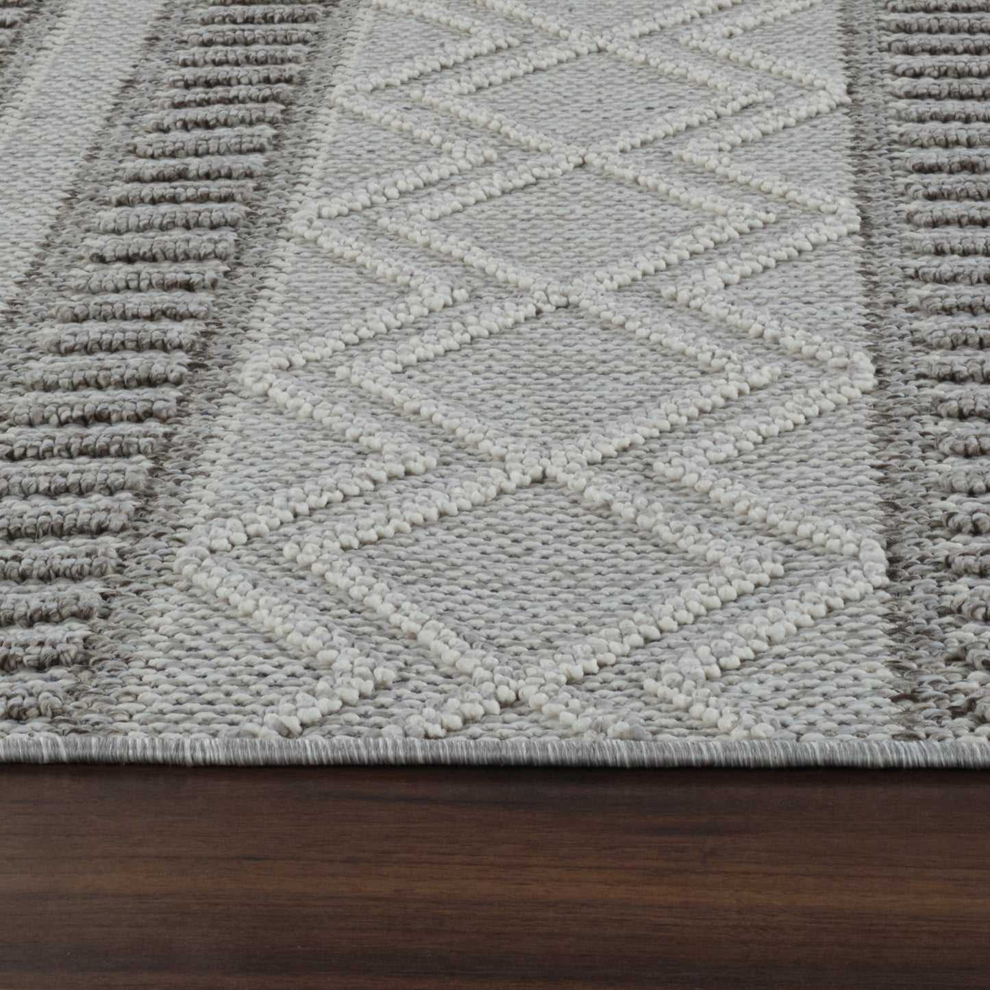 Arvid Chevron Contemporary Grey and Beige Indoor Rug