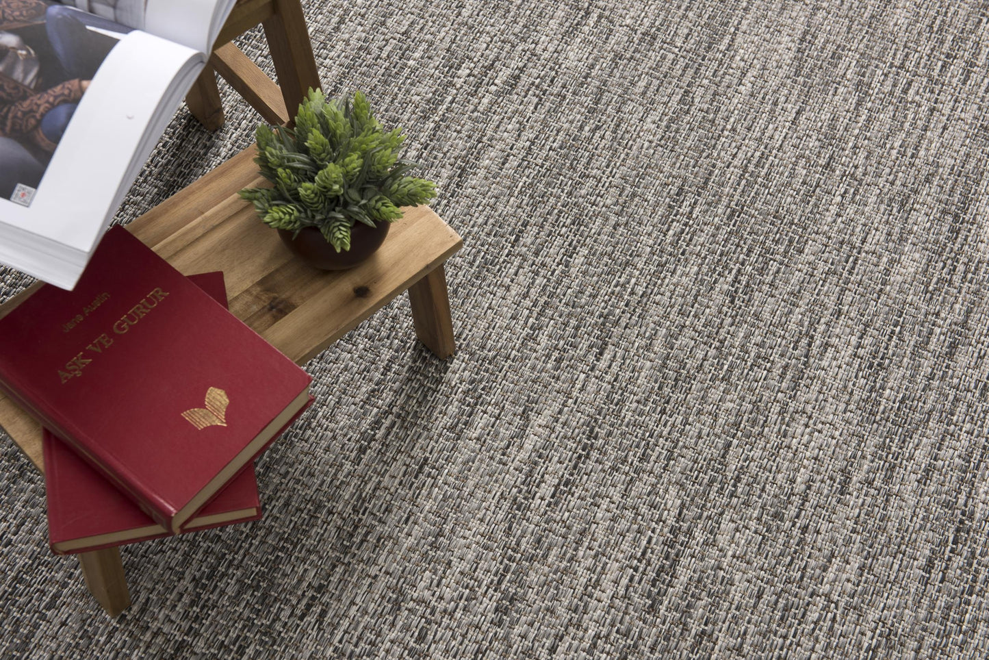 Calma Minimalist Modern Grey and Beige Indoor Rug