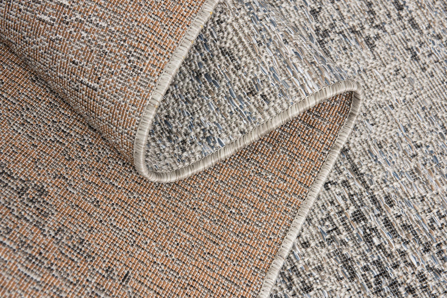 Naira Distressed Solid Modern Grey and Blue Indoor Rug