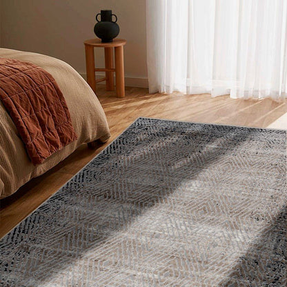 Ihsan Geometric Traditional Brown and Black Indoor Rug